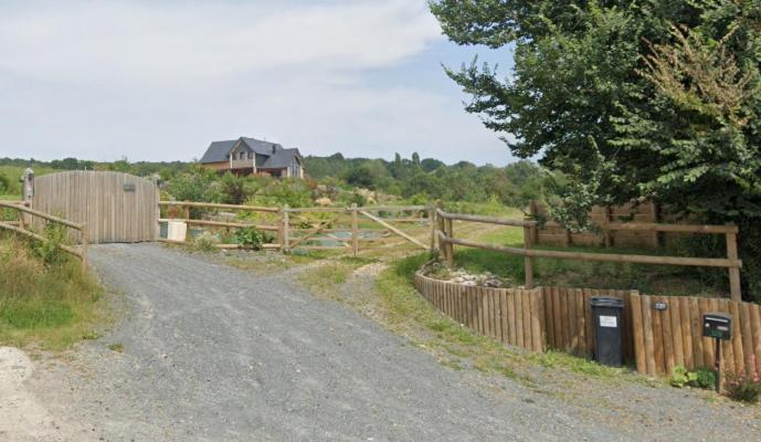Les Herbes Flottantes Englesqueville-en-Auge Exterior photo